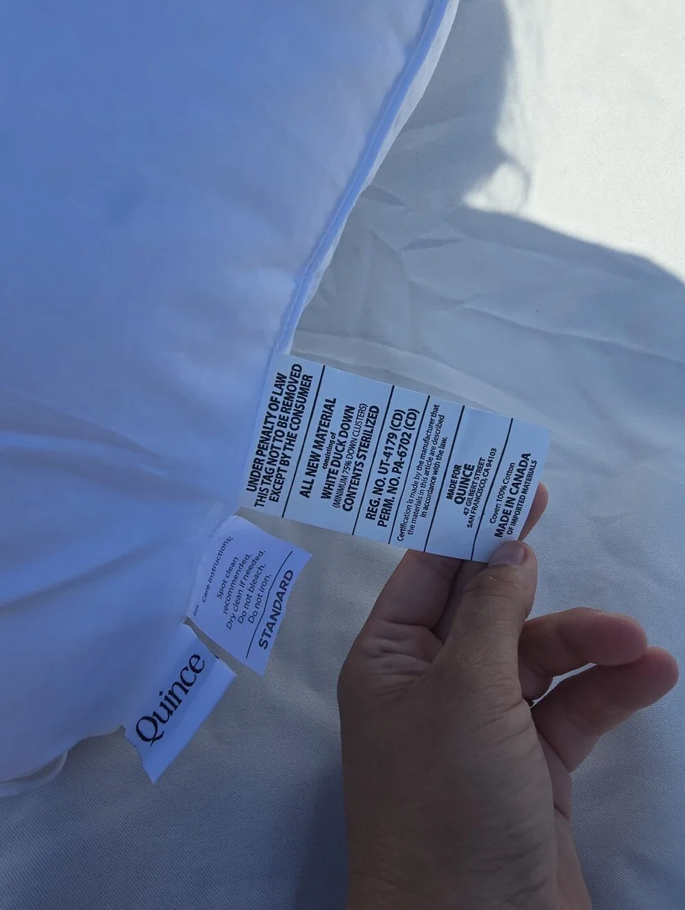 NWT Quince White Duck Down Premium Pillow Standard Medium